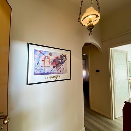 Casa Sara Como Lake Parcheggio Interno Privato Cernobbio Exterior foto